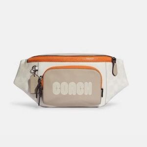 Coach track belt Fanny pack  nwt